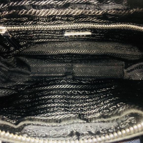 📌Sold locally📌Vintage Prada bag - Picture 6 of 6